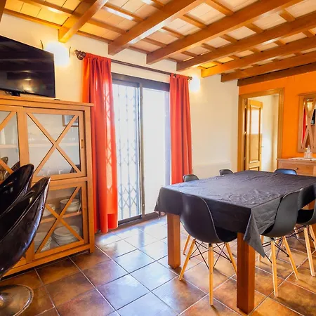 Casa 31 * L' Escala